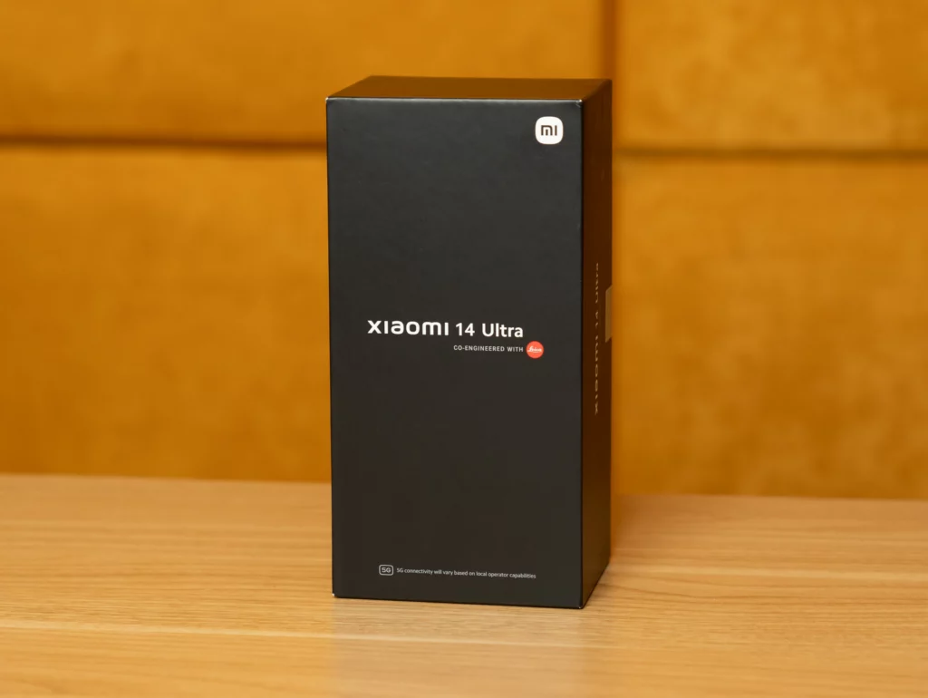 Xiaomi 14 Ultra box packaging